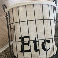 Farmhouse Wire Storage Basket with "Etc" Linen Liner