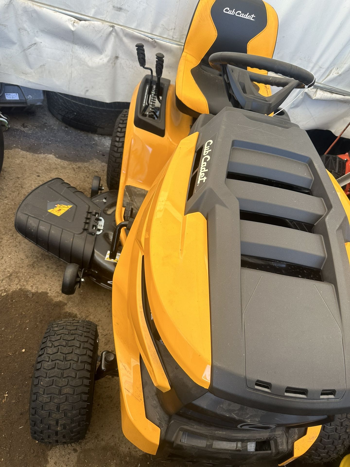 Lawnmower Tractor 46 Cub Candet