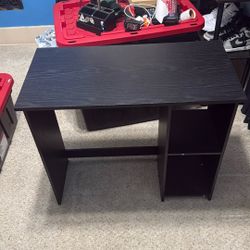 Mainstays Writing Desk, True Black Oak Finish. There Is A Hole On The Right Side Of The Desk! 