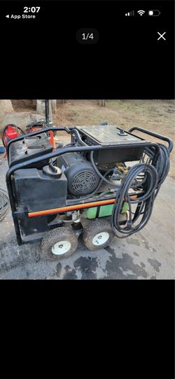 Hot water pressure washer