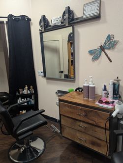 Salon Station