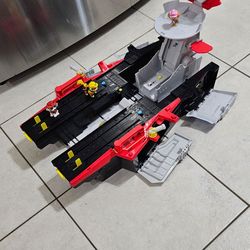 Paw patrol.  Aircraft carrier with 3 figurines