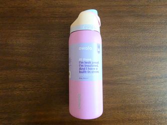 Owala FreeSip 32-ounce insulated stainless steel water bottle