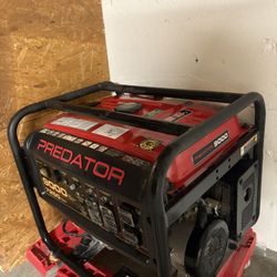Predator 9000 starting / 7250 running watt generator (Harbor Freight).