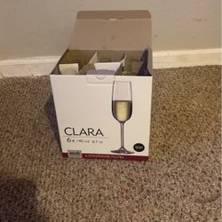 Clare  Champagne Flutes 