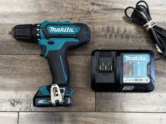 Makita FD05 12V 3/8” Drill Driver Kit