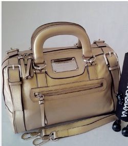 Dolce & Gabbana Leather Handbag 