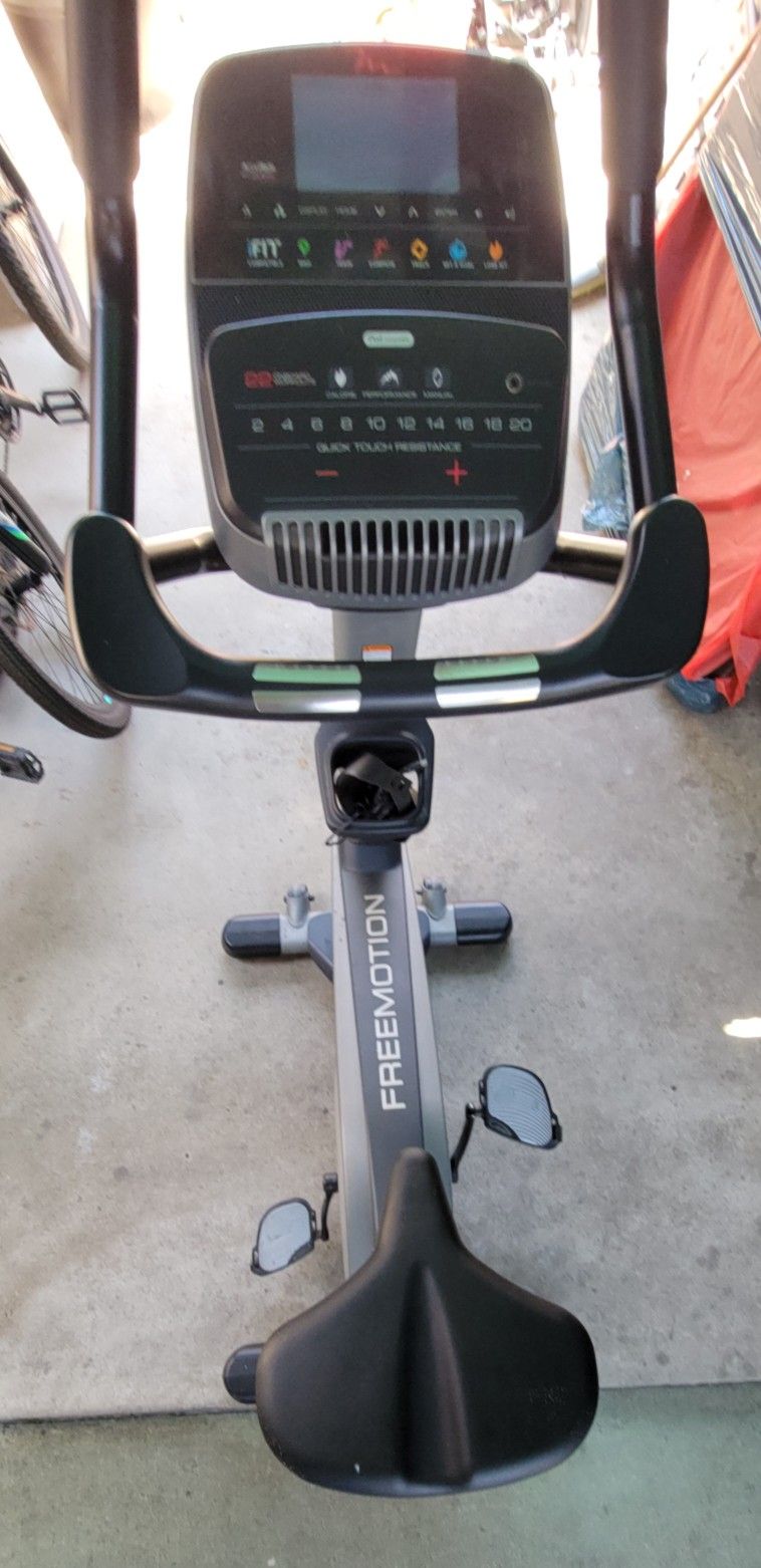 Freemotion 250u Upright Exercise Bike for Sale in Chula Vista CA OfferUp