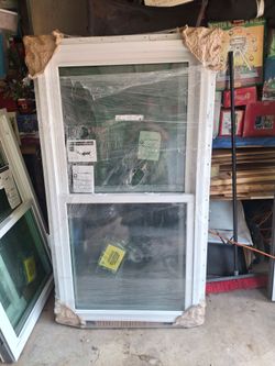 2 ventanas Nuevas 31 3/4 × 59 3/4
