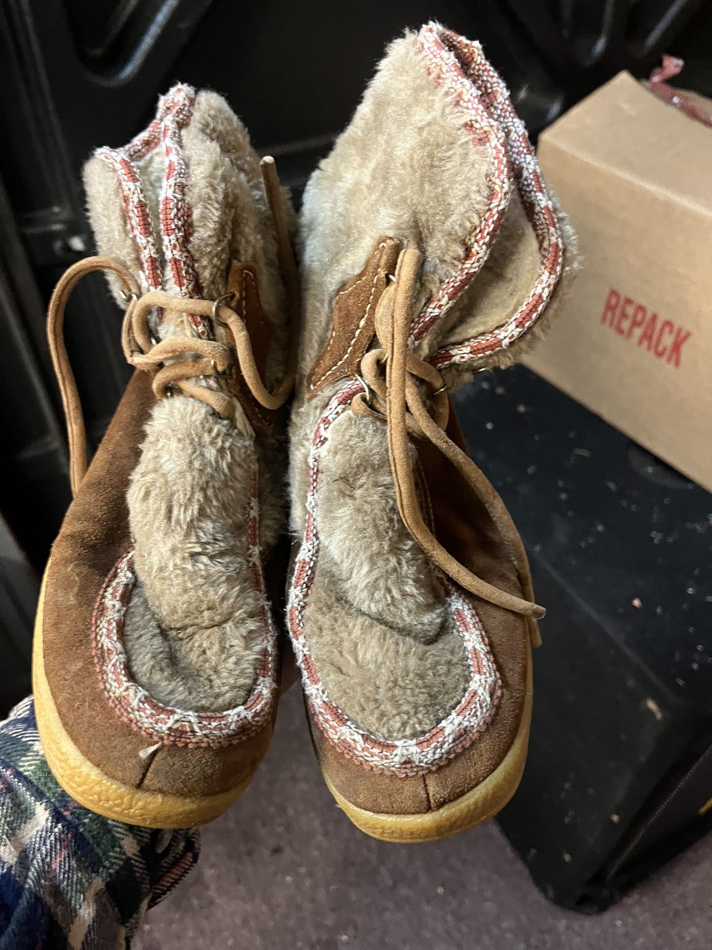 Boots Size 8 30 Each