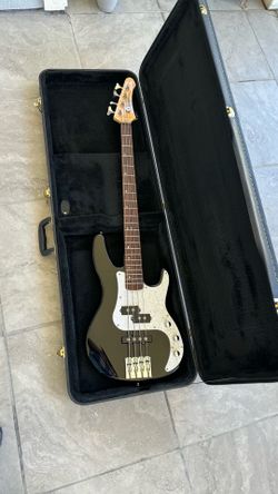 Mitchell TB500 Bass