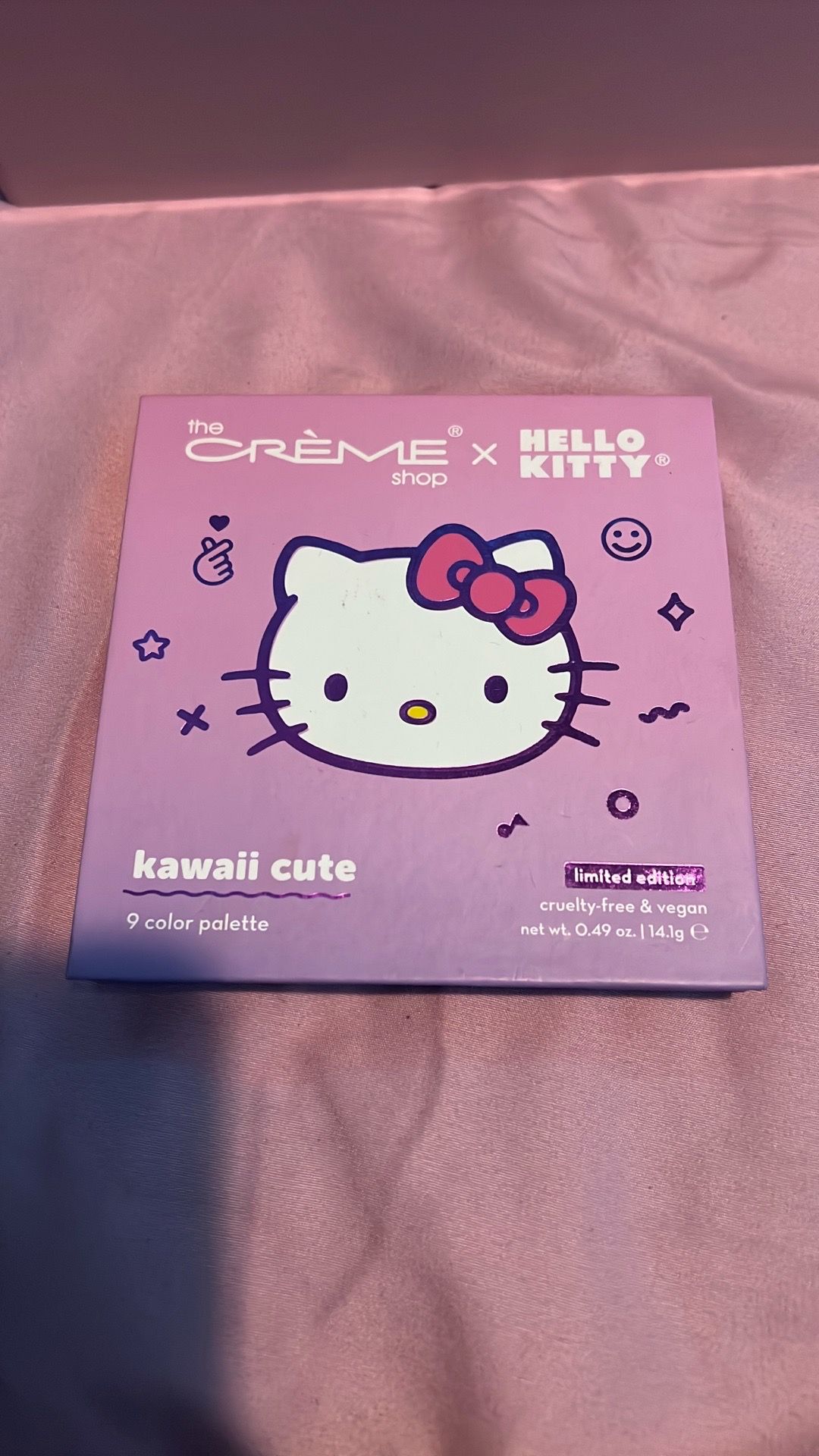 Hello kitty eyeshadow pallete🎀