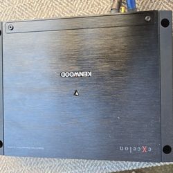 KENWOOD EXECELON XR-400-4 AMP