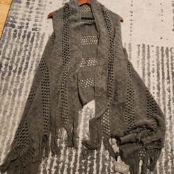 NEW NWT CARDIGAN KNIT CHIC RUFF OSFM ONE SIZE NWT BEAUTIFUL HI LOW