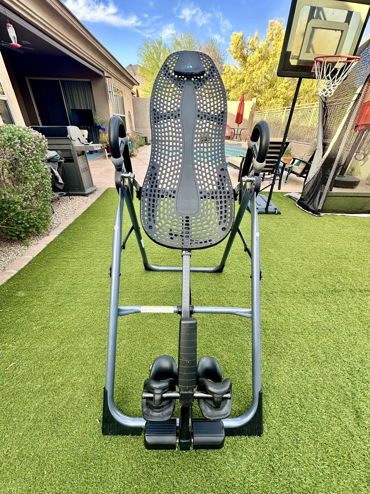 Teeter Inversion Table