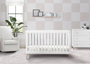 Delta Crib 4-in-1 - MOVING SALE