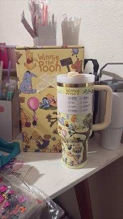 Winnie the Pooh Tumbler with Handle