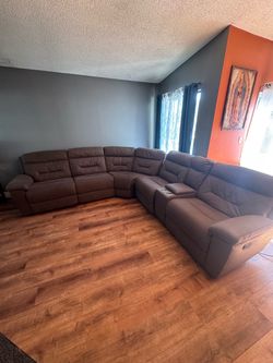 Reclining couches