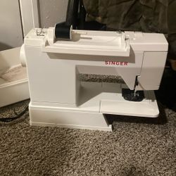 Singer Sewing Machine!
