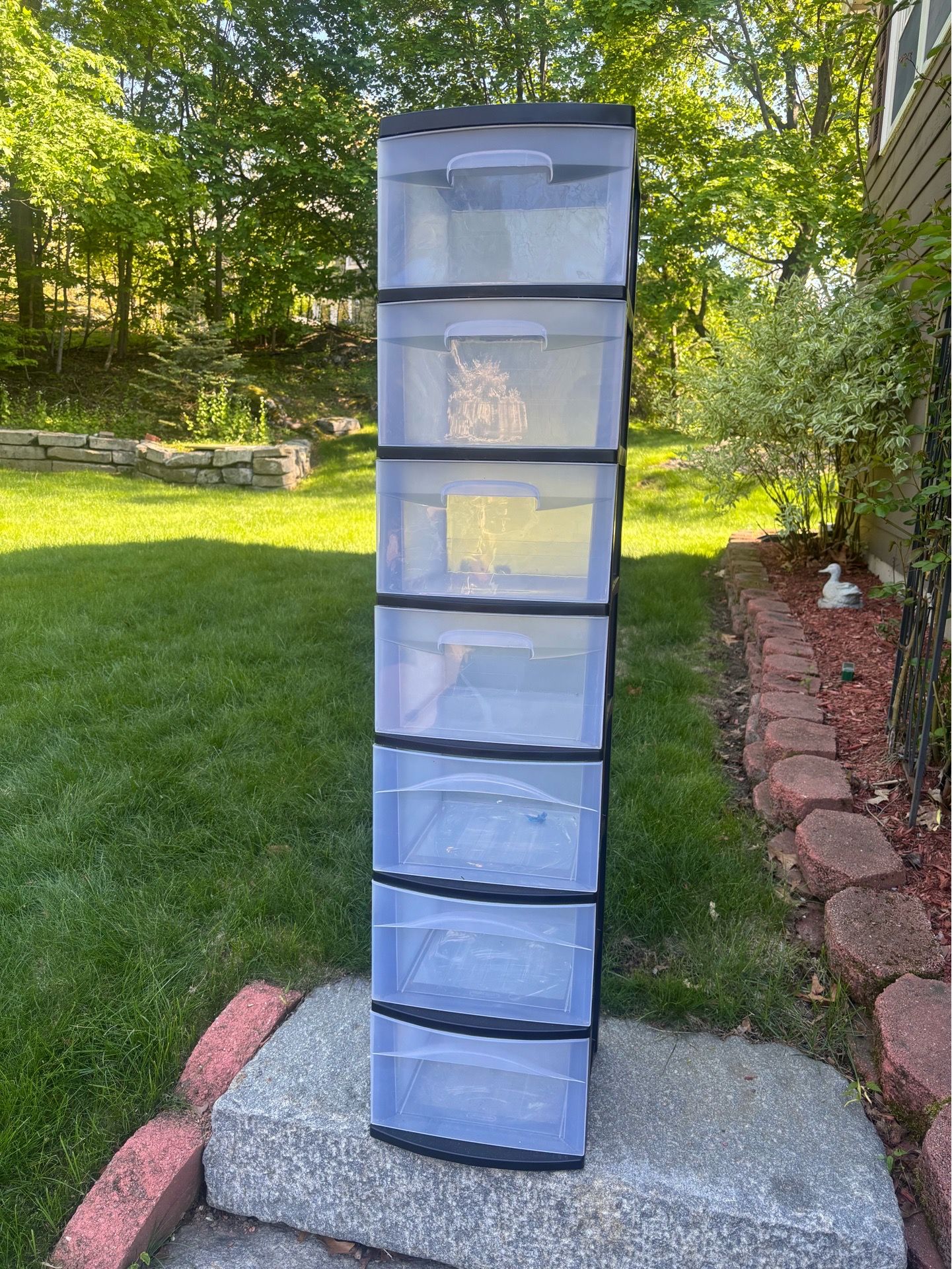 Plastic drawers