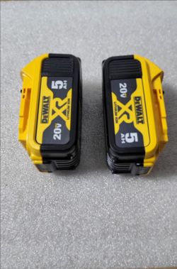 DEWALT XR 20V BATTERY SET OF TWO 5AH NEW