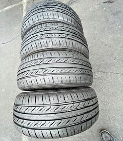 205/55/16 Sentury Selling a set of 4 tires in excellent condition 🫡