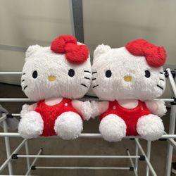 Hello Kitty Plushie Twins