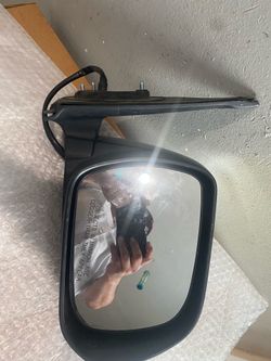 2008-2013 Toyota Highlander right door mirror