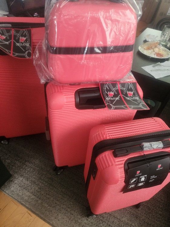 Luggage Set