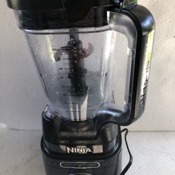 Ninja - Detect Power Blender Pro + Personal Single-Serve, BlendSense Technology, 1800PW, 72 oz. Pitcher, To-Go Cups - Black Model: TB301