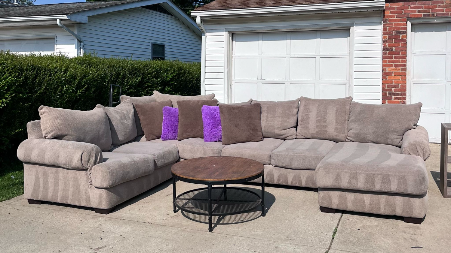🛋️💥 3 Pieces Sectional 💥 Free Delivery And Financing Available!