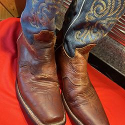 Western boots, handmade, fit size 9.5 to 10.5, Very unique with the upper in blue, GR88 condition, $89