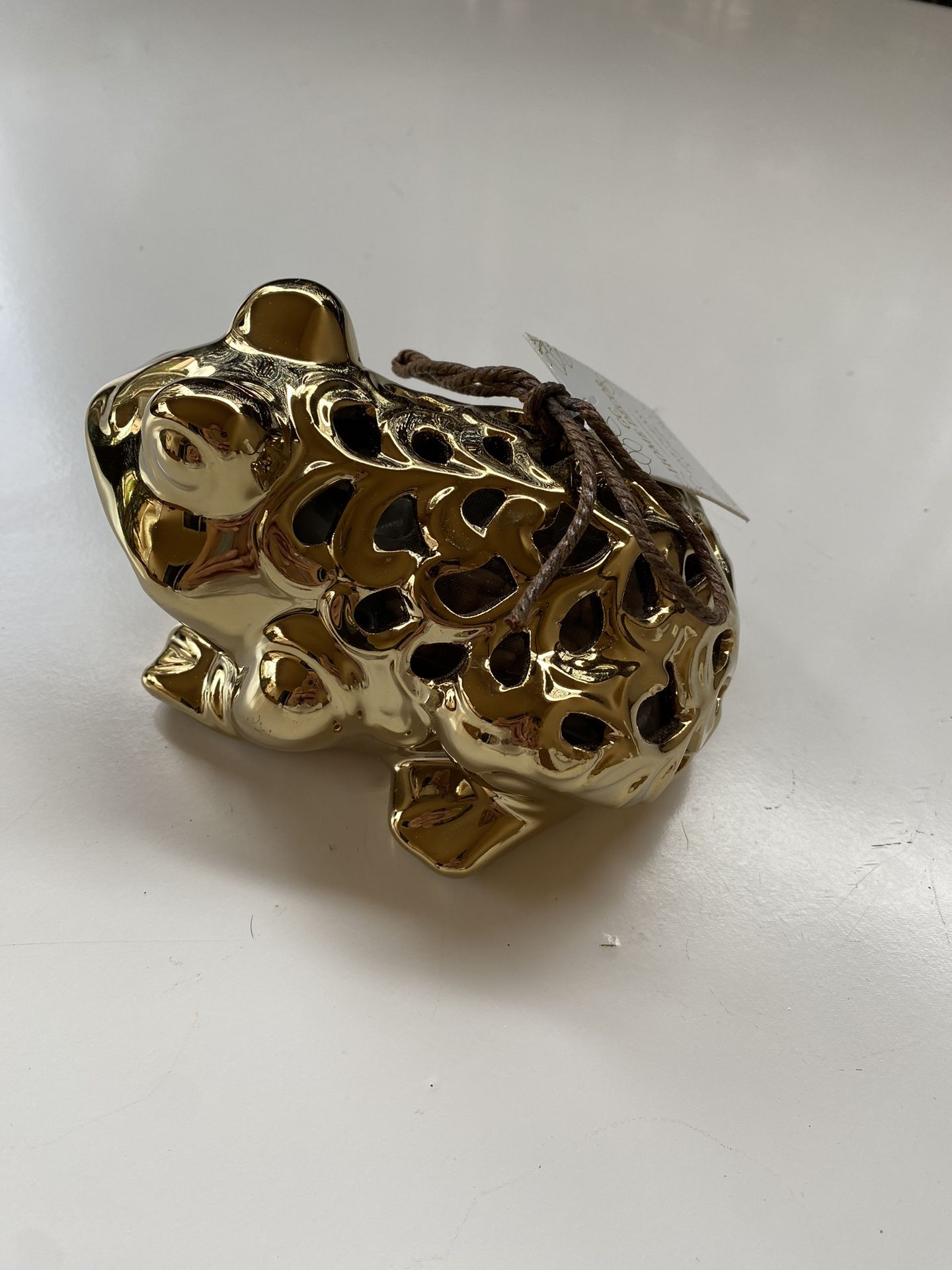 GOLD AROMATHERAPY DECOR FROG