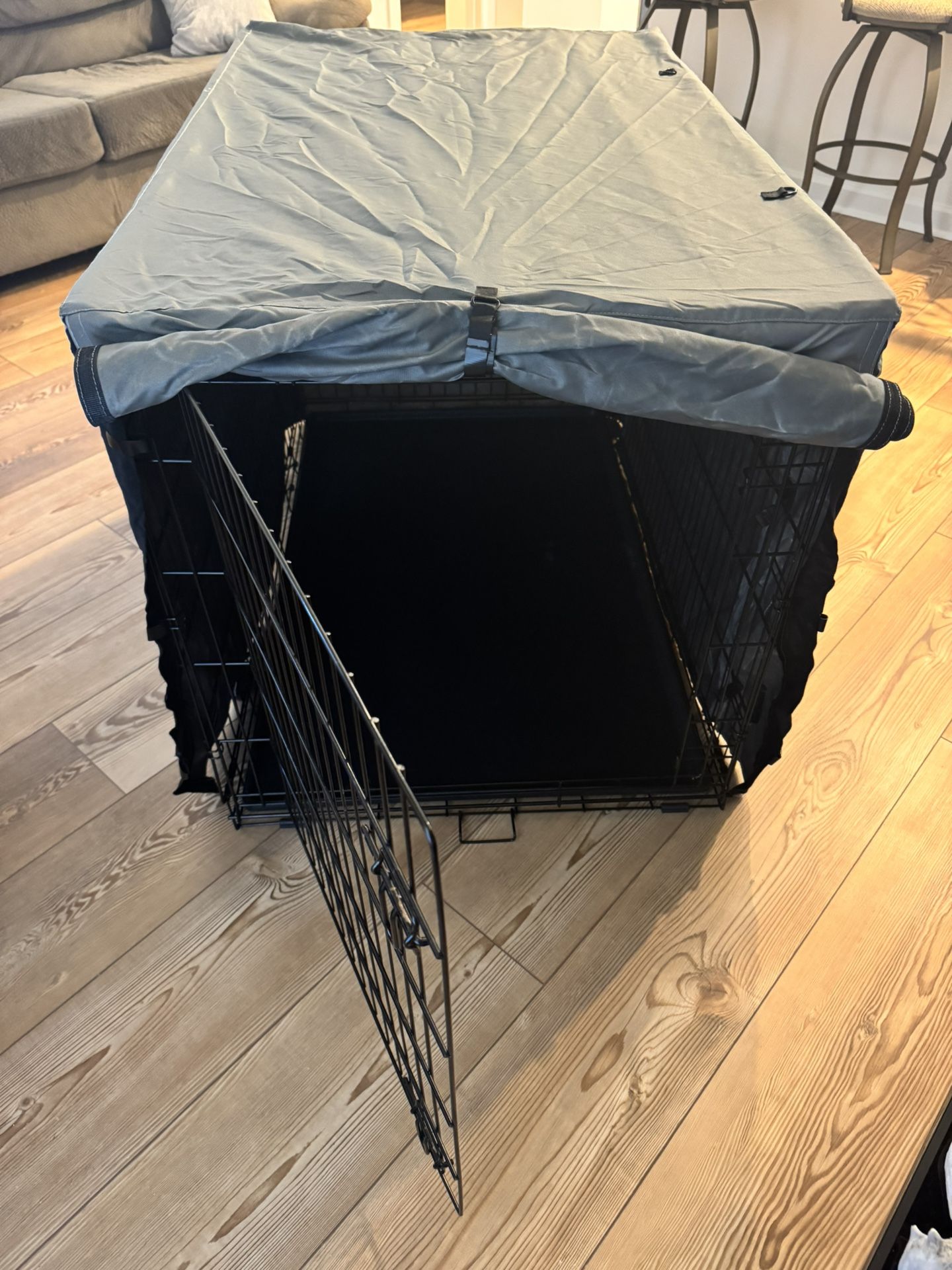 XL Dog Kennel & Cover