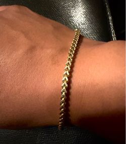14k  gold bracelet