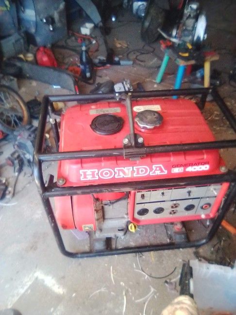 I'm Selling My Generator A Honda It's Quite When You Turn It On 