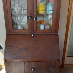 Antique Secretary's Desk With Hutch 