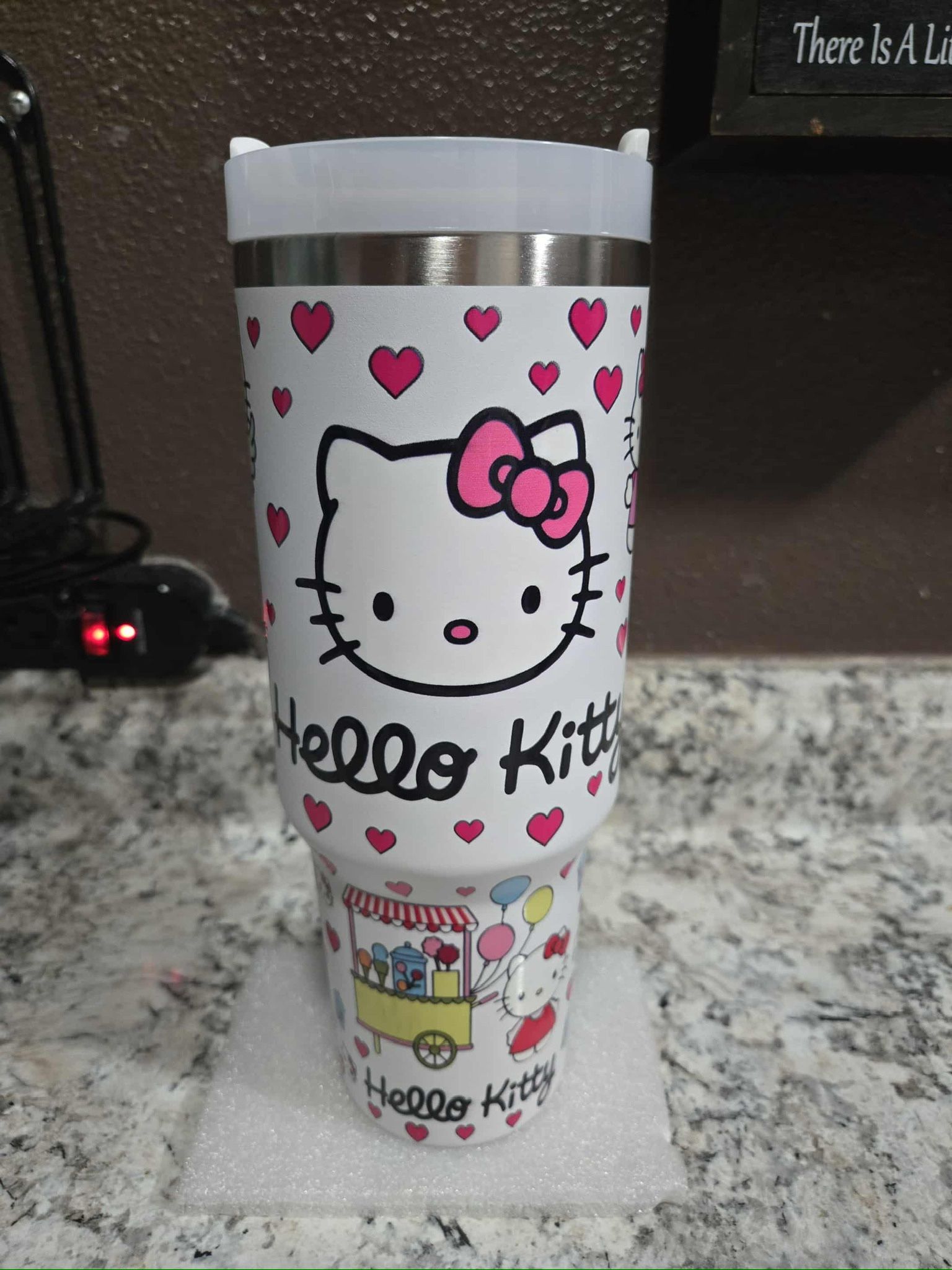 Hello Kitty Tumbler 40oz New 