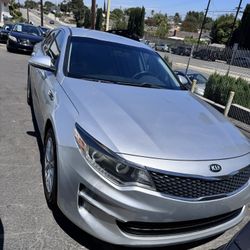 2017 KIA Optima