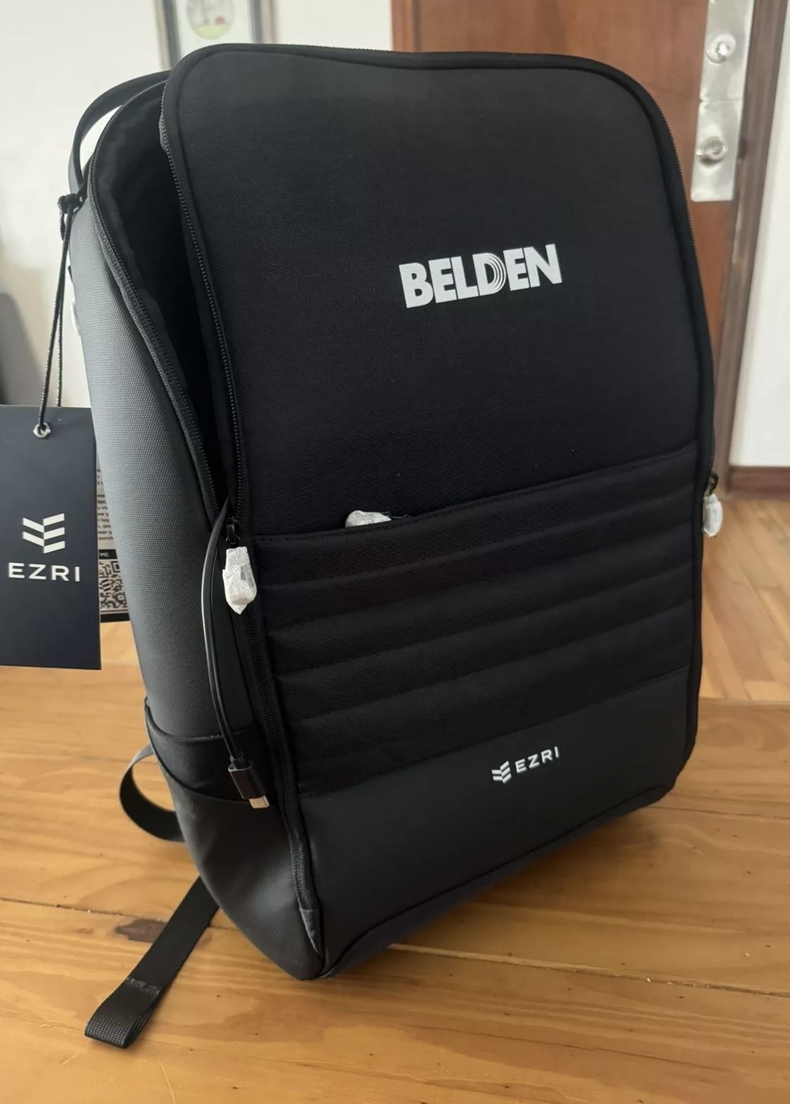 EZRI Professional LAPTOP BACKPACK w/ Built In USB-C Charger Port $300