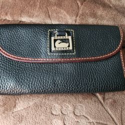DOONEY & BOURKE  Black Pebbled LEATHER wallet