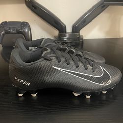 Nike vapor cleats 