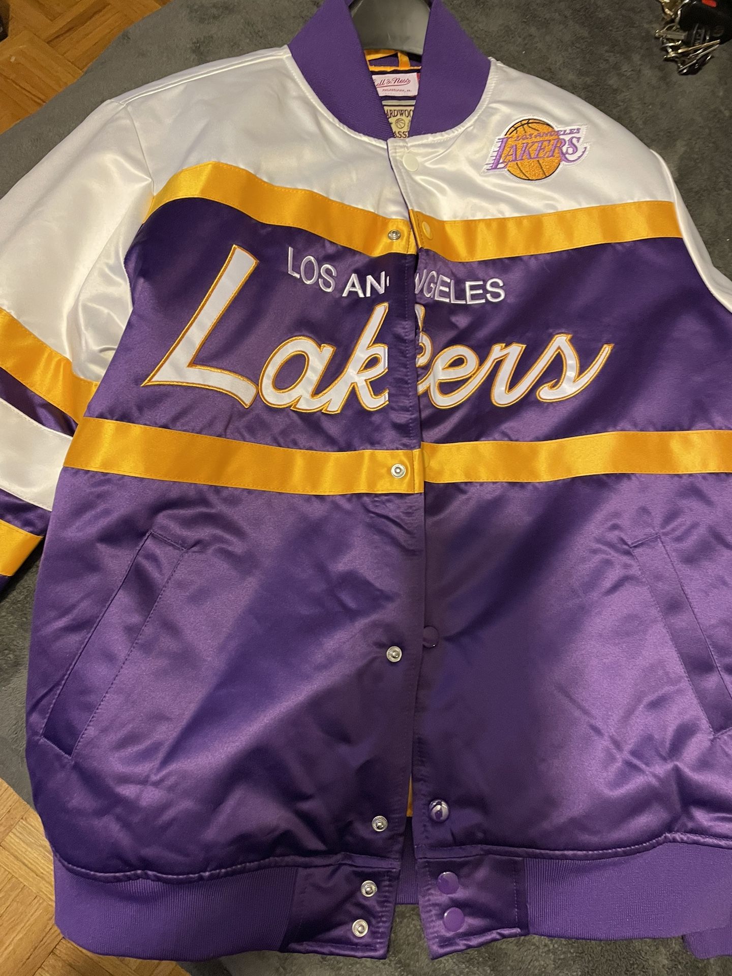 Lakers Varsity Hardwood Classics Mitchell And Mess Size Medium M Fits Large Too New With Tags