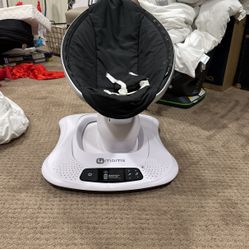 4Moms Mama Too As Is