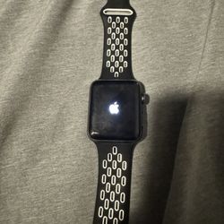 Apple Iwatch Series 3 - 42 MM