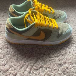 Nike Dunk Low "Dusty Olive