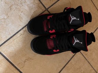 Red thunder 4s size 8