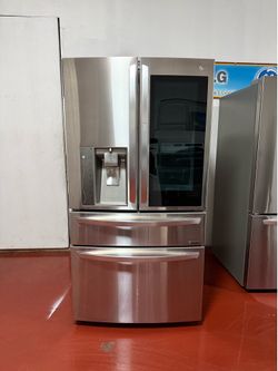 LG 4-door refrigerator with water and ice dispenser, working perfectly. Dimensions: 35 3/4(W) x 32 1/8(D) x 69(H). Home delivery and installation incl