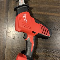 MILWAUKEE M18 HACKZALL 