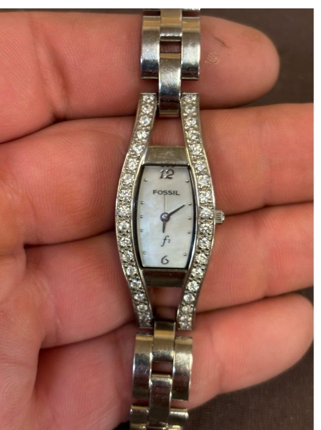 Fossil F2 Mother Of Pearl Silver Tone Womens Watch! New Battery.